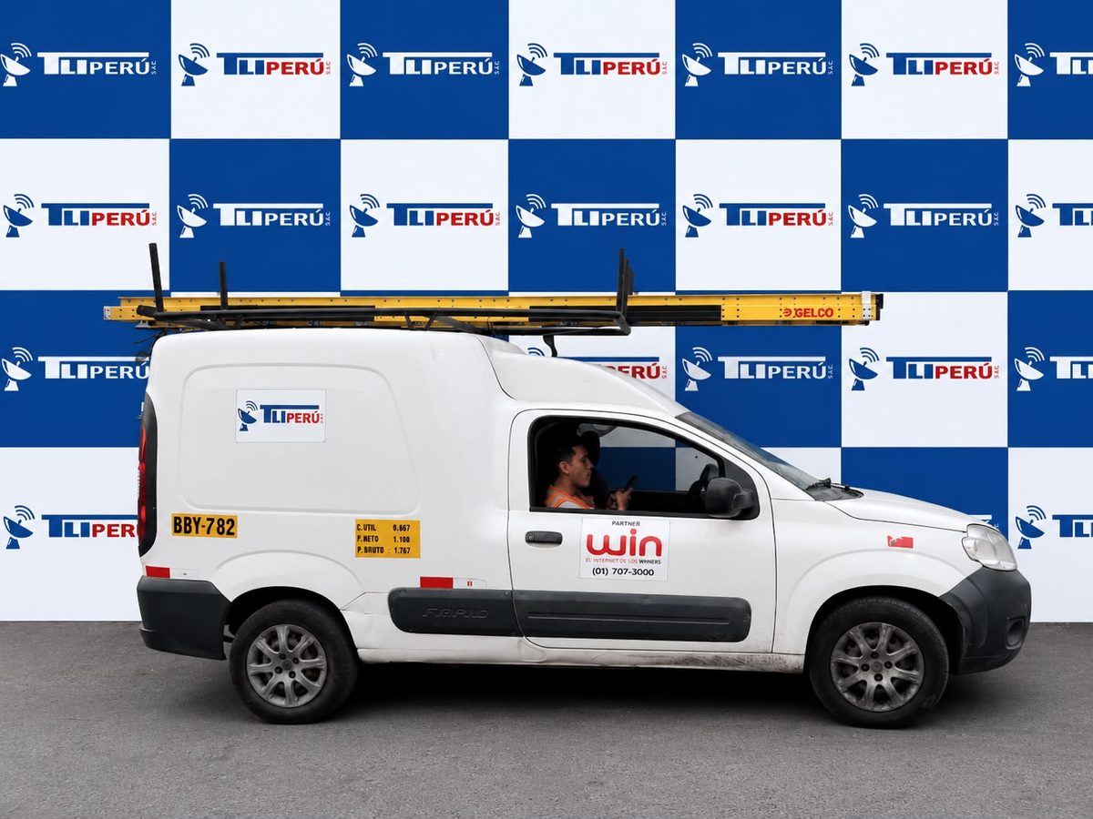 Unidad TLI Perú en ruta hacia la zona del cliente